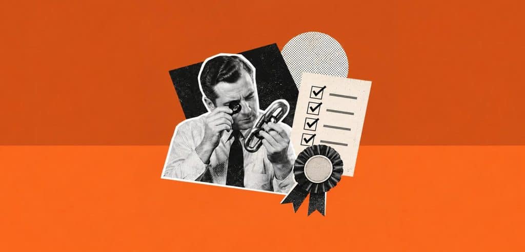 Collage : un bijoutier examine un maillon de chaîne à la loupe, avec une liste cochée et une rosette, pour illustrer les critères d’un bon backlink